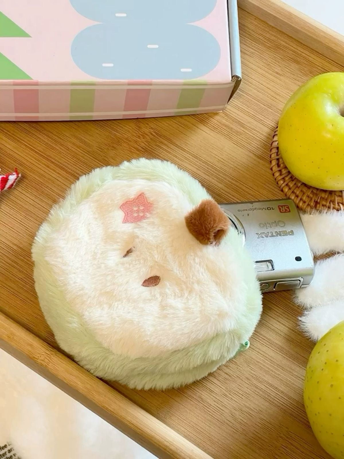 apple pouch