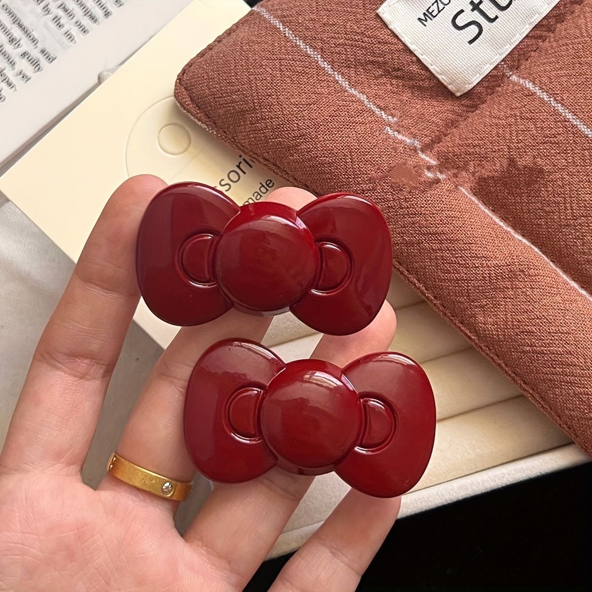 hk clip pair