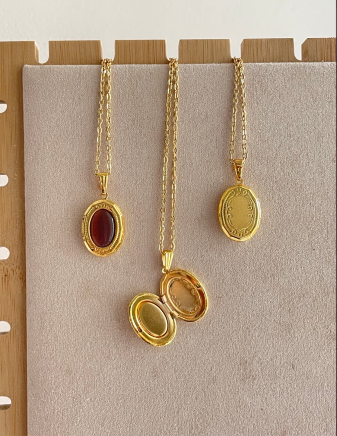 vintage jade photo locket