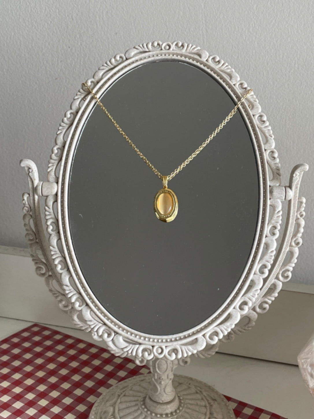 vintage jade photo locket