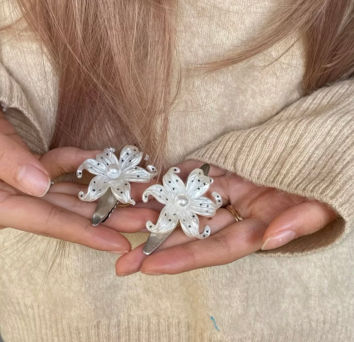 moonflower clip pair